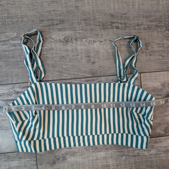 Flynn Skye Green and White Fitted Crop Tank Top - Picture 8 of 9